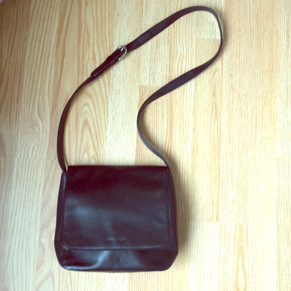 Timeless Leather Purse ❤️❤️❤️